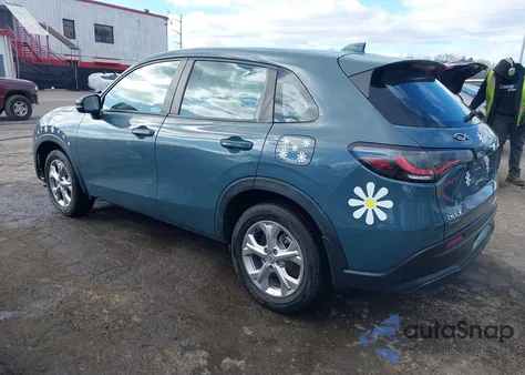 2023 Honda Hr-V Awd Lx z USA, uszkodzony, nr VIN 3CZRZ2H32PM741890